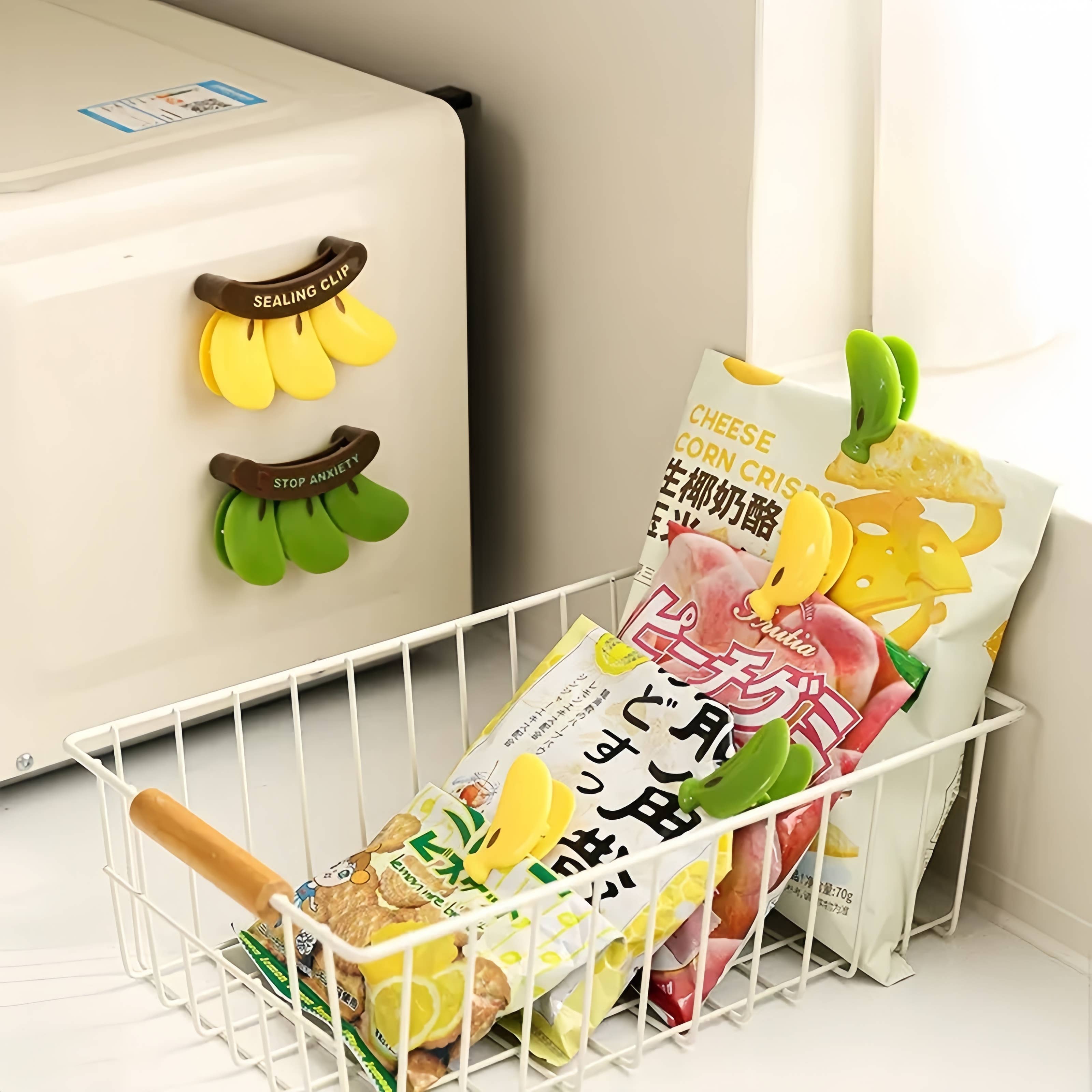 Otterware - Wholesale Kitchen Tool/Gadget - Magnetic Banana Multi-Clips (Set of 3 Sealers)5