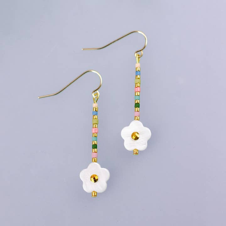 Jill Makes - Wholesale Dangle Earrings - Dainty Shell Rainbow Flower Earrings6