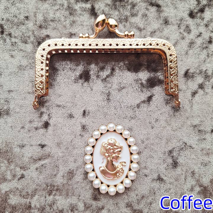 LeisTextileStudio - Wholesale Wallet - Women's - Handmade Velvet Vintage Kiss lock Handbag With Card Holder35