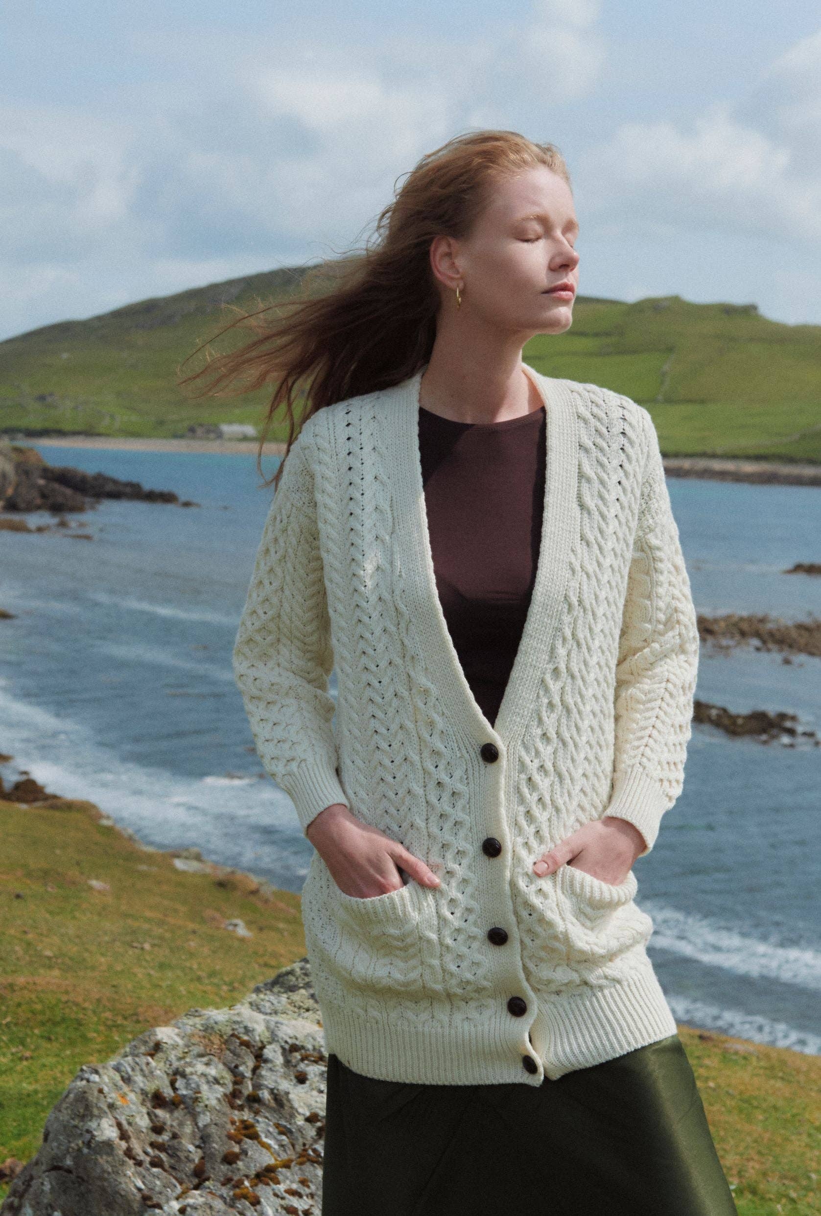 Aran Woollen Mills – wholesale Cardigan – Women’s – Delphi Aran Boyfriend Cardigan - Cream4