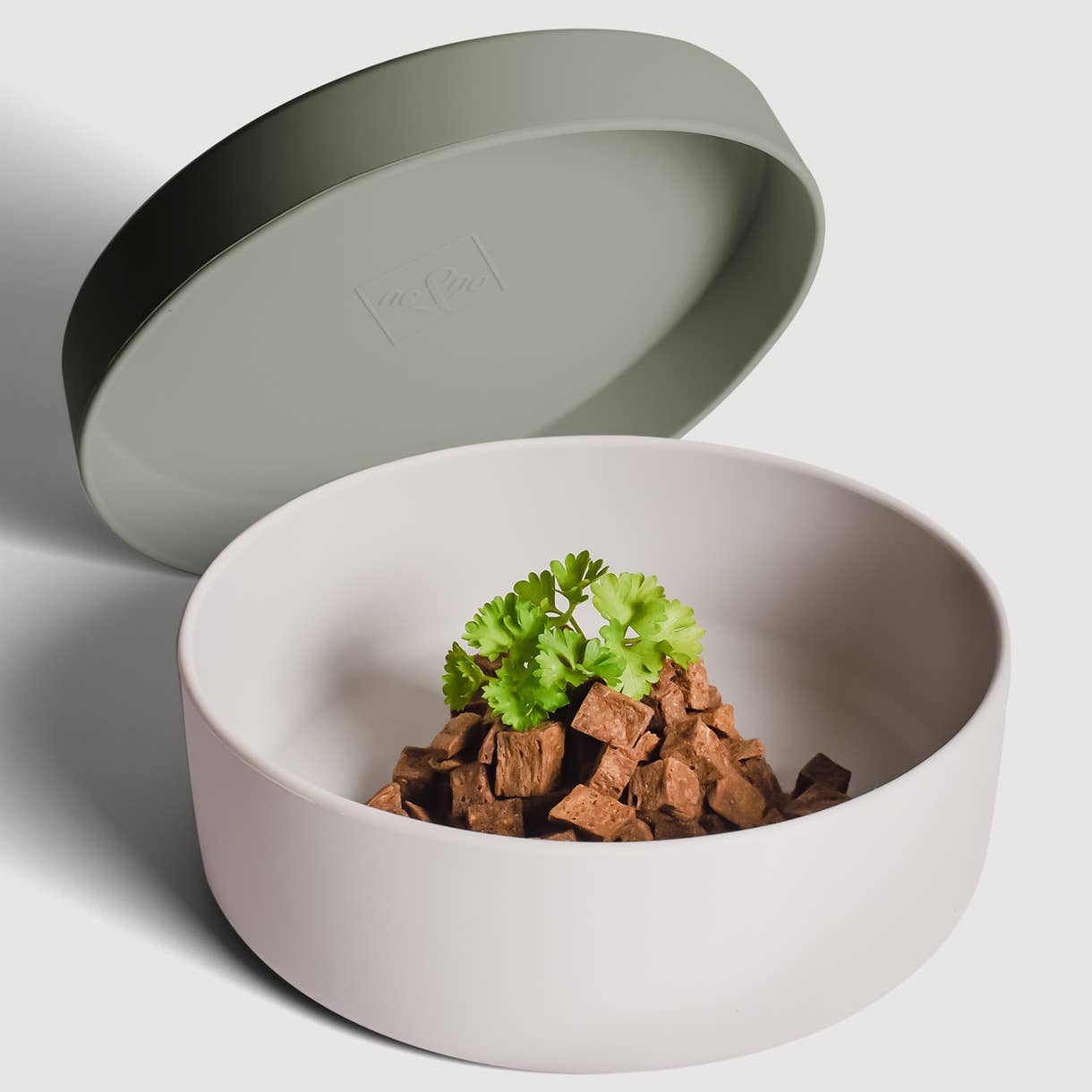 ne&no - Wholesale Pet Bowl - Cat/Dog - ne&no® Silicone Feeding Bowl with Lid for Dogs & Cats– MIX13