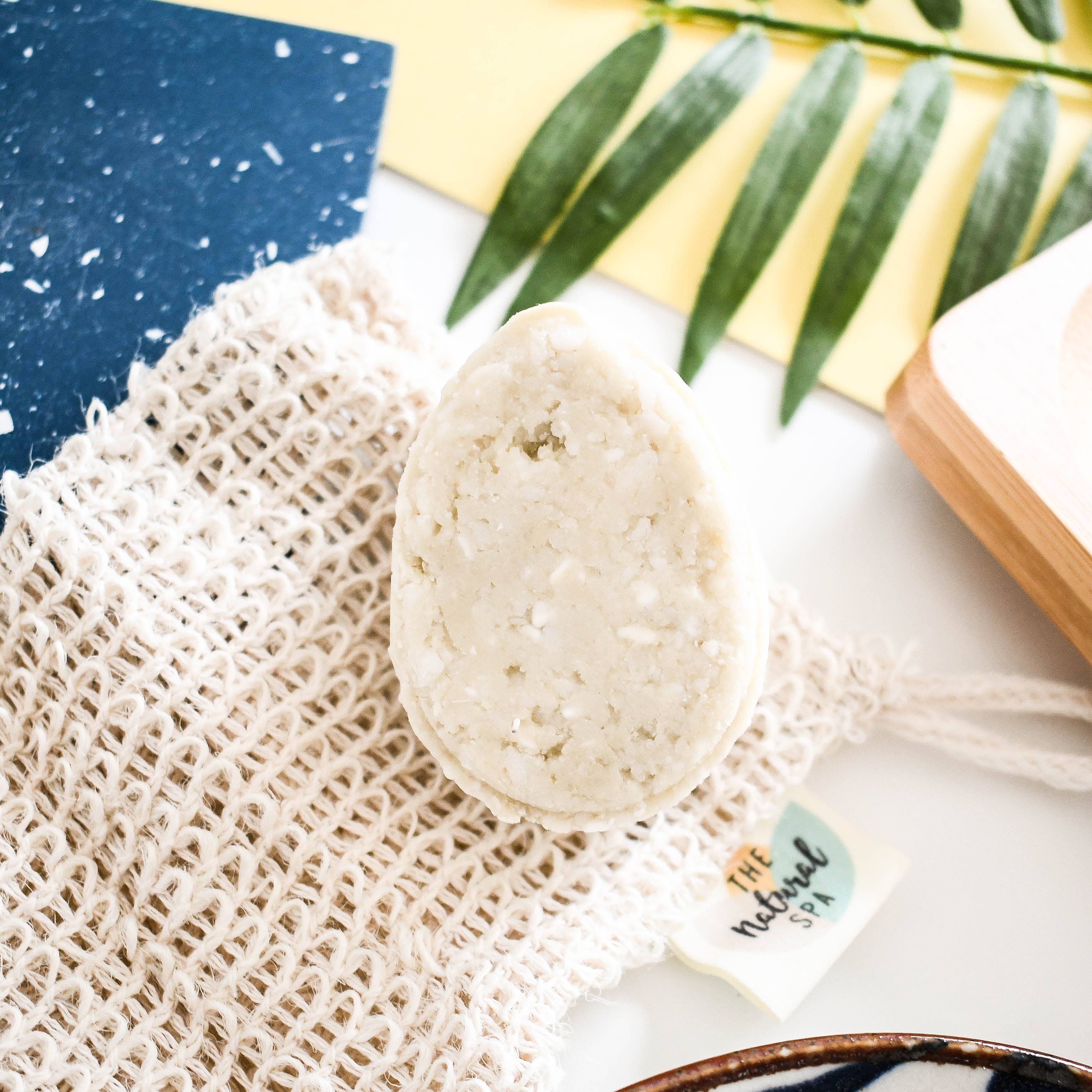 The Natural Spa Cosmetics - Vente Disques de shampoing/shampoings solides - Shampoing solide Patchouli Rose ECO - lavage des cheveux sans savon2