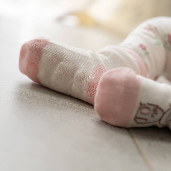 Ziggle Baby - Wholesale Clothing Set - Baby - Bunnies Cream Leggings and Socks Set4