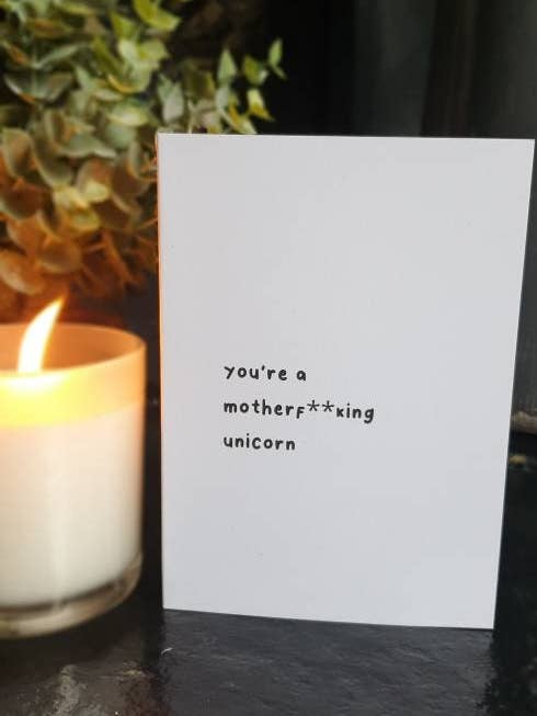 Biglietto con unicorno You're a motherf**king per la vendita all'ingrosso da parte di Cups Full of Zeros