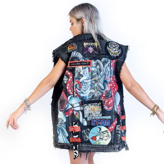 Stof en Beau x Erin Tate Afgesneden Spijkerjasje Samenwerking voor wholesale door JUNGLE TRIBE