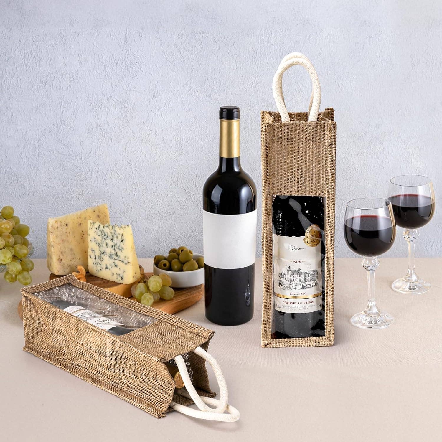 Alo Organic International – Großhandel Flaschentüte – Jutesäcke für Weinflaschen mit Fenster und Griff, einzeln5