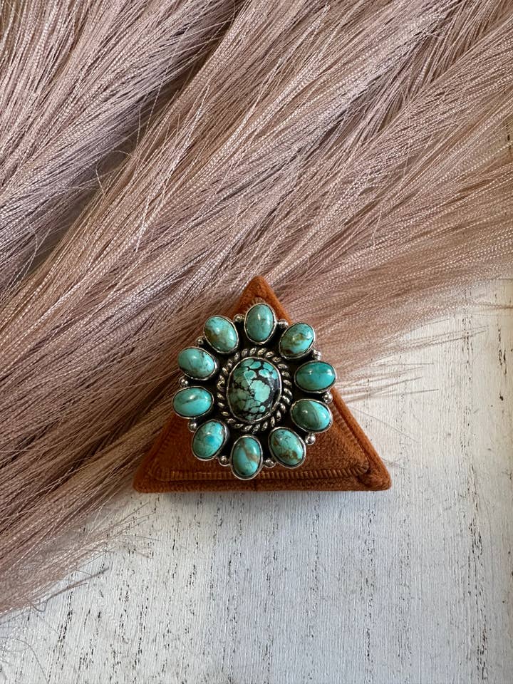 Bague ajustable en turquoise et argent sterling faite à la main signée Nizhoni pour la vente par Nizhonitradersllc