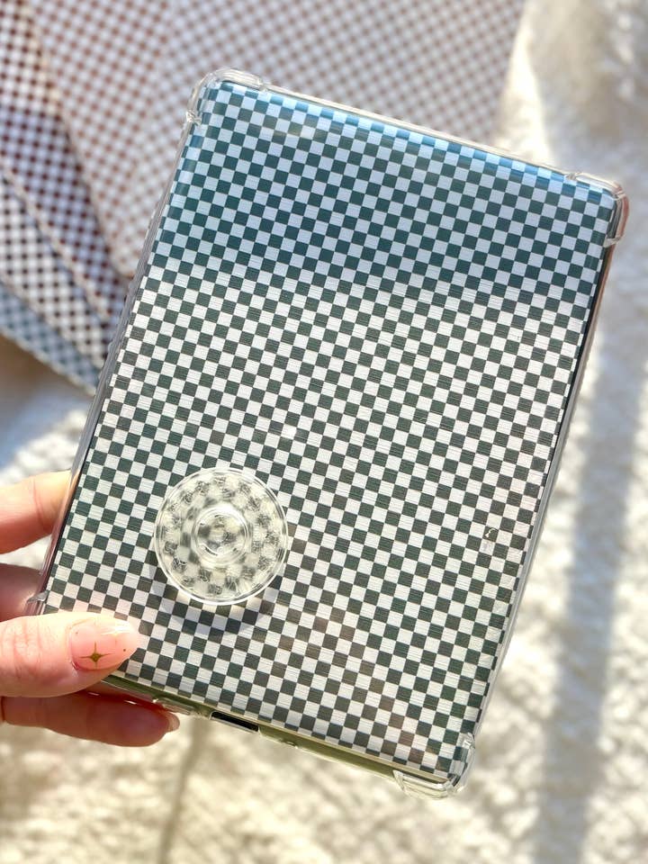 Insert Kindle à carreaux Evergreen pour la vente par The Cozy Peach Co