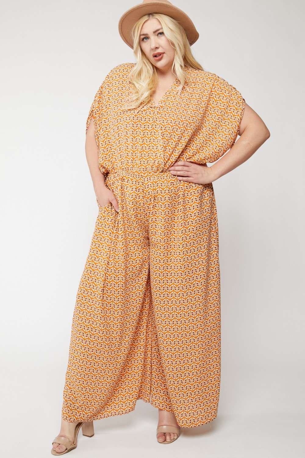 Davi & Dani - Vente Combinaison – femme - COMBINAISON SANS MANCHES IMPRIMÉE À COL EN V14