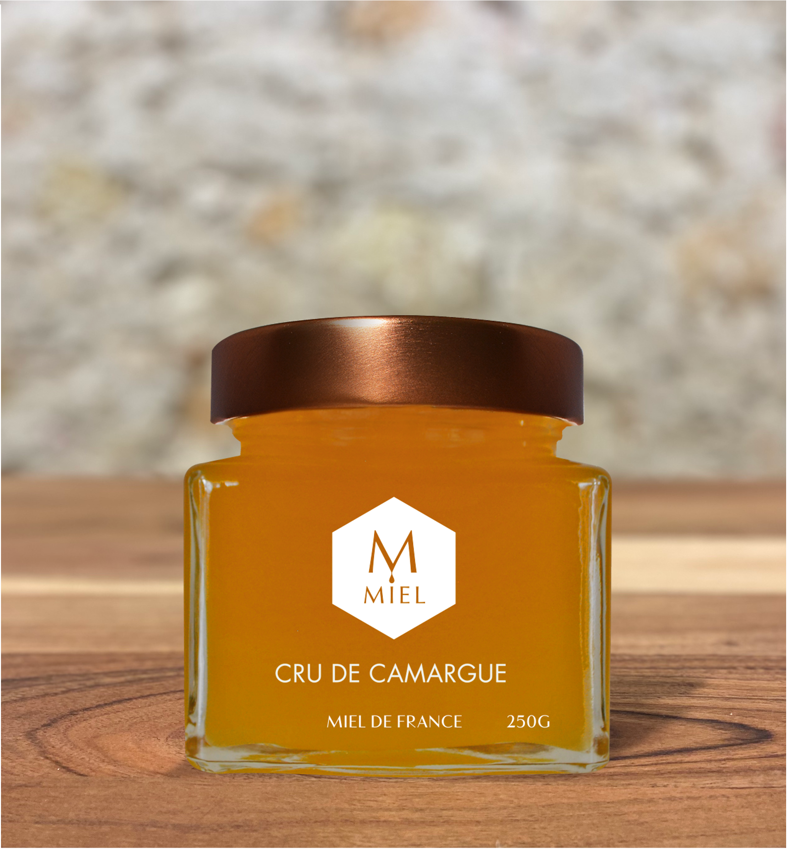 Miel de Cru de Camargue, produit par nos abeilles, récolté dans le