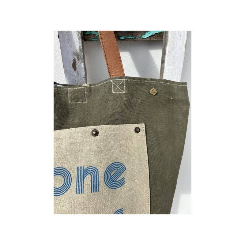 Casa Natura Design SL – wholesale Strandväska – Retro strandväska Rr39 i återvunnen militärcanvas10