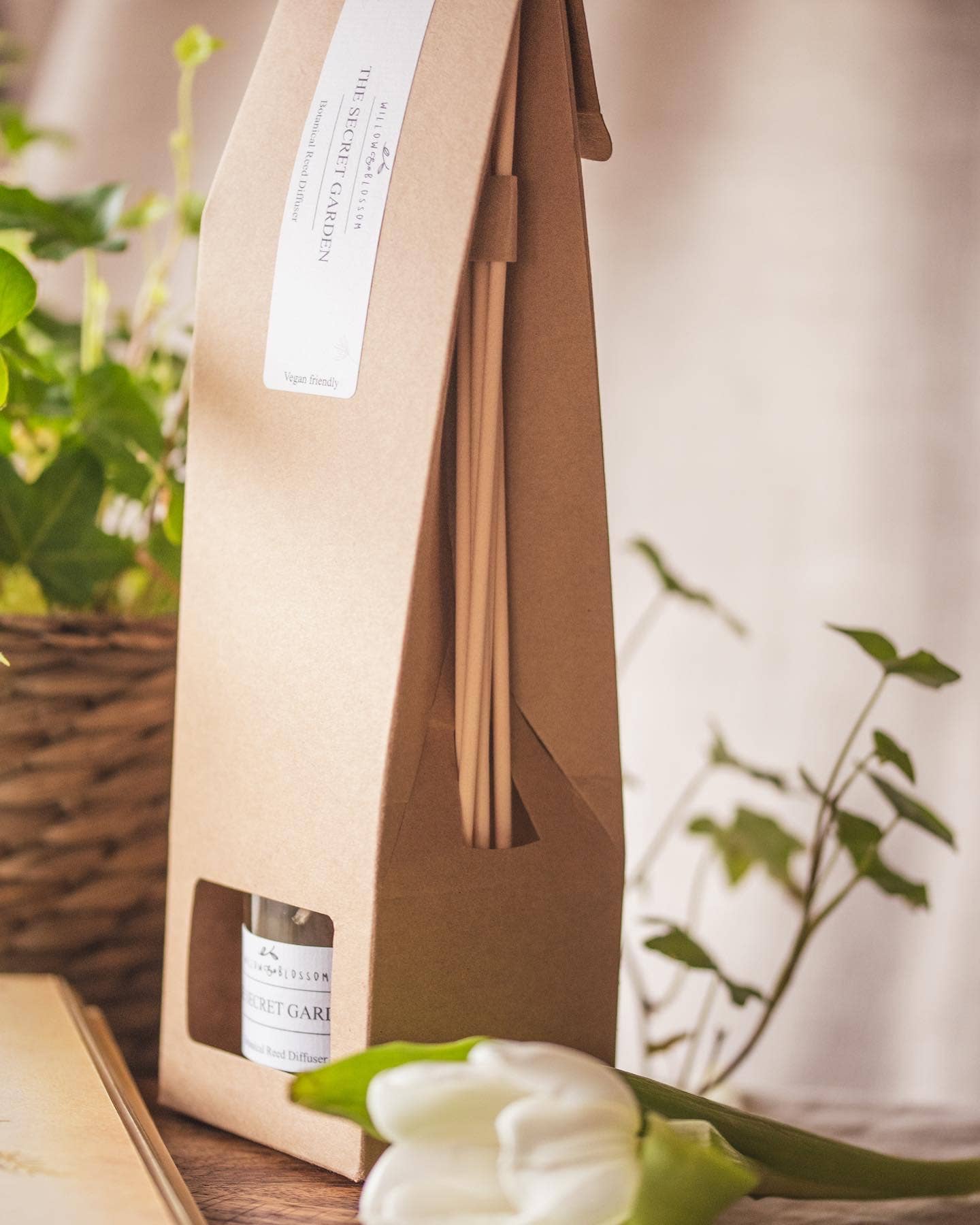 Willow & Blossom Botanicals - Wholesale Reed Diffuser - Botanical Reed Diffuser with dried flowers;choose your scent3