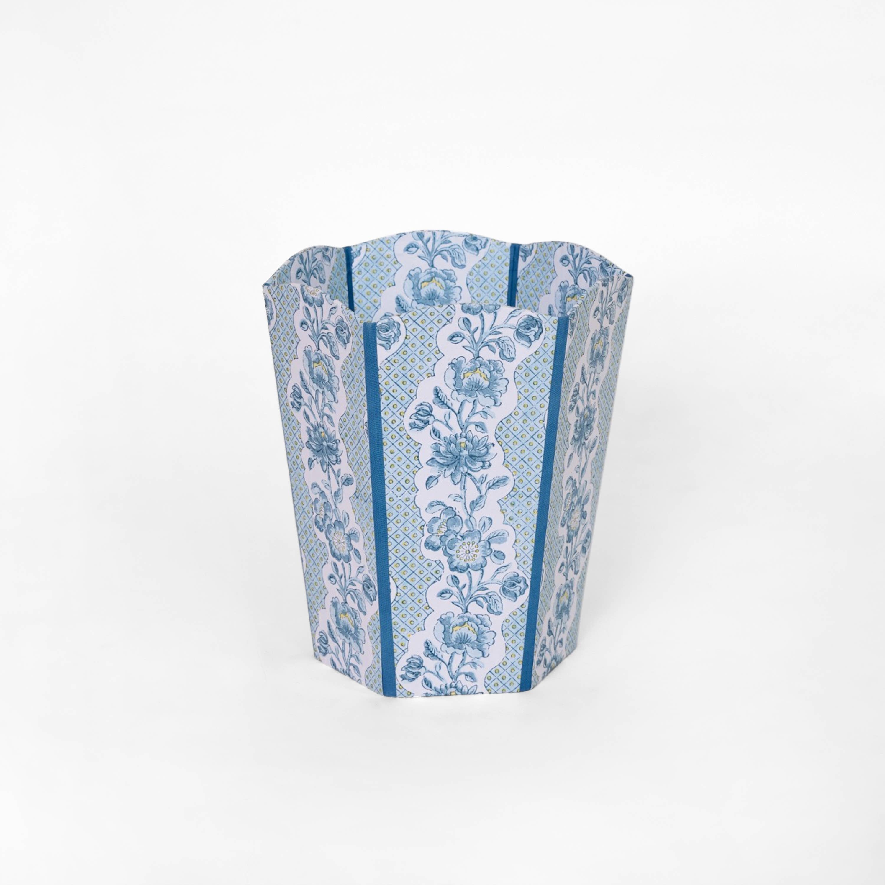 Craft Boat – Engroshandel Kurv – KURV MED BØLGEKANTER - BLOOMING TRELLIS INDIGO