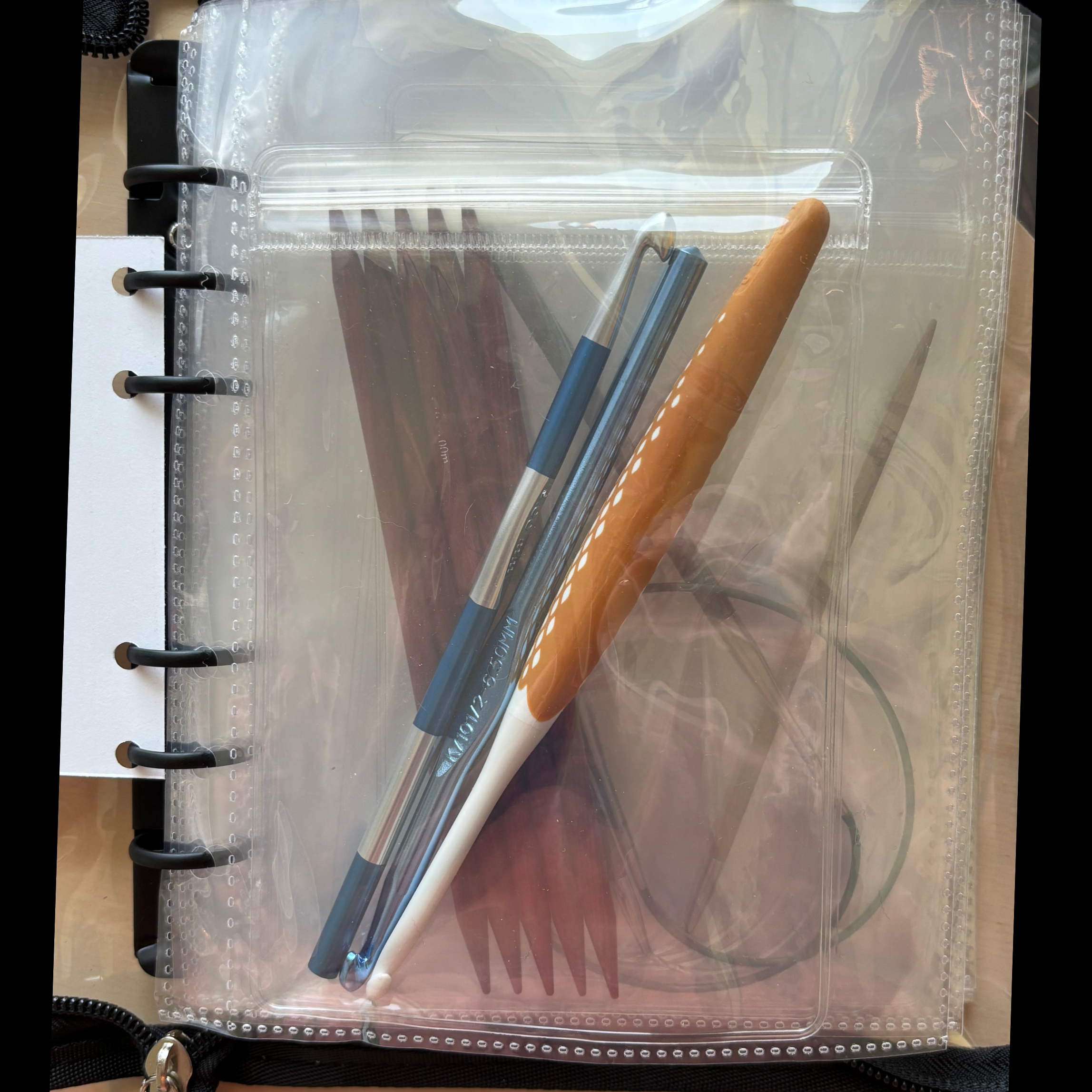 Comma Craft Co - Wholesale Knitting/Crochet Supplies - The Hook & Needle Binder - Deluxe Knitting Crochet Organizer3