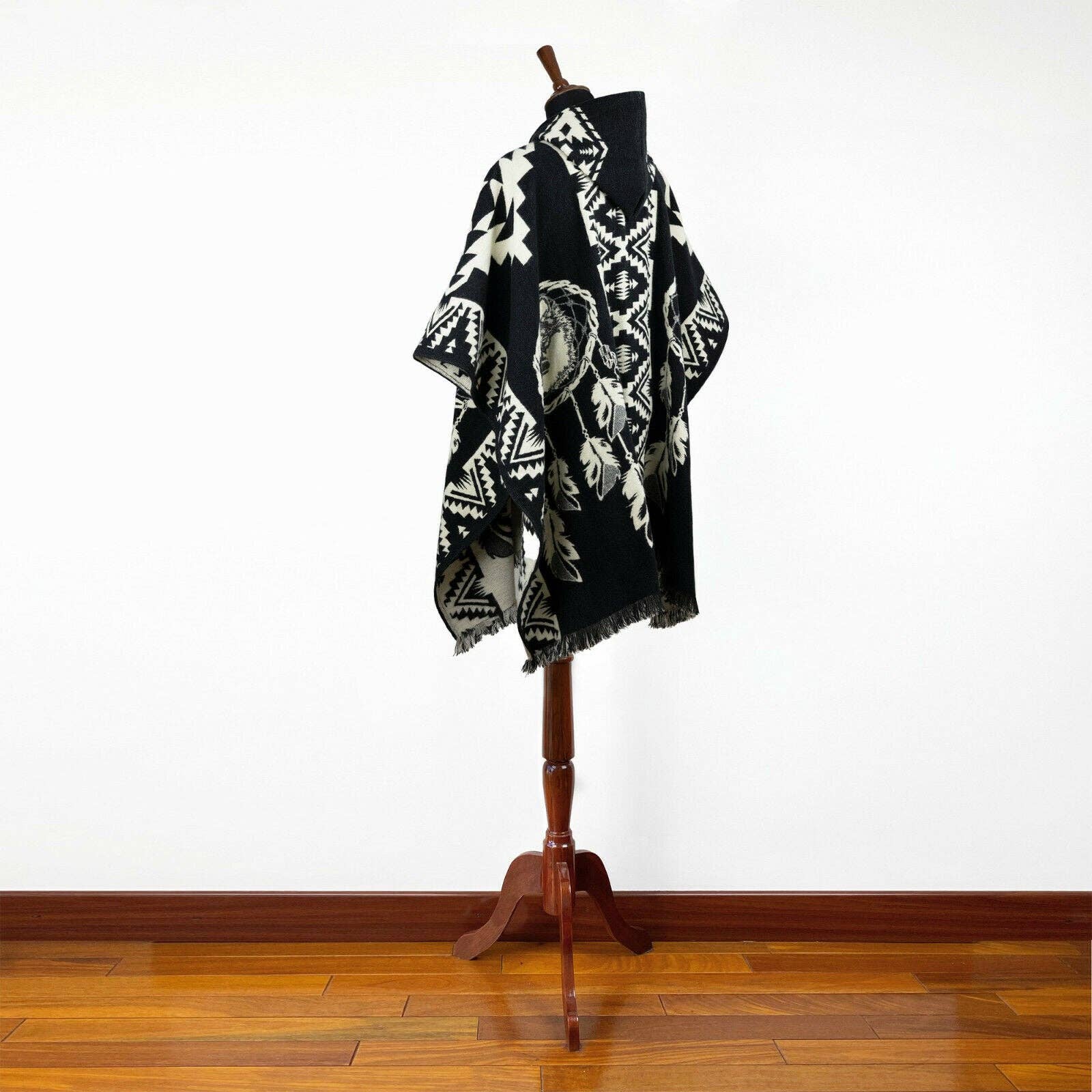 ECUALAMA - Wholesale Poncho - Unisex - Lupu - Baby Alpaca wool Unisex Hooded Poncho Pullover M-XXL - Wolf pattern5