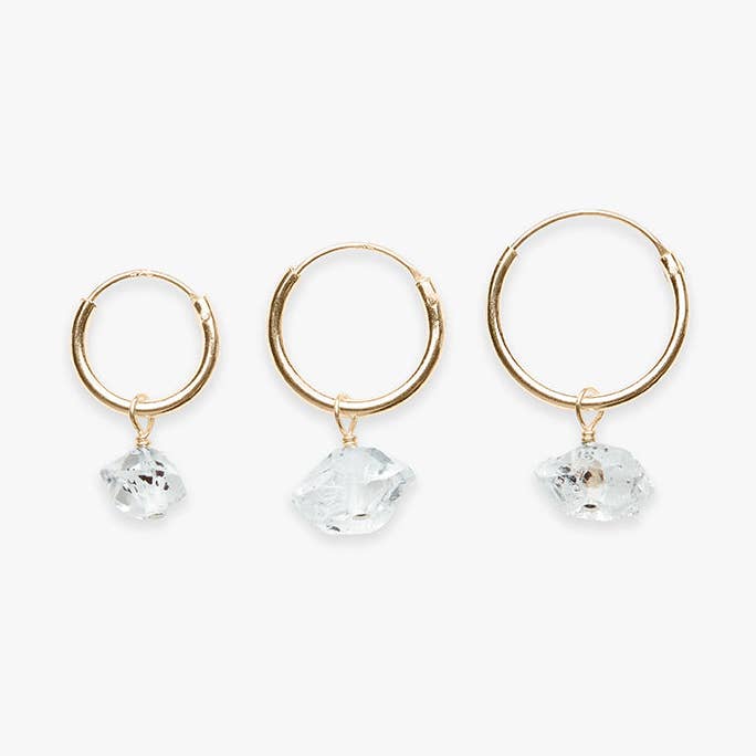 Boucle d'oreille en diamant Herkimer remplie d'or pour la vente par Koi Atelier