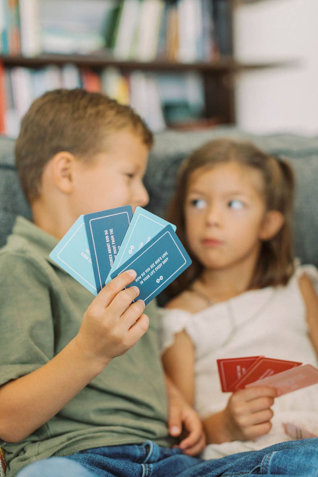 Tiny Theologians - Wholesale Learning Cards - Kids & Baby - Everyday Discipleship: Questions to Help Families Grow Together23