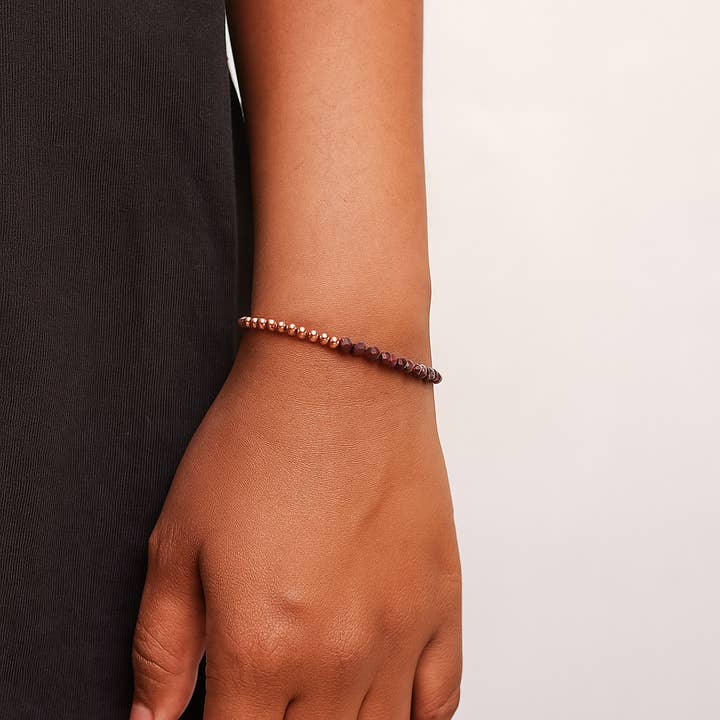 The Blue Yogi - Vente Bracelet de perles - Bracelet en perles de grenat facettées de 4 mm + cuivre véritable2