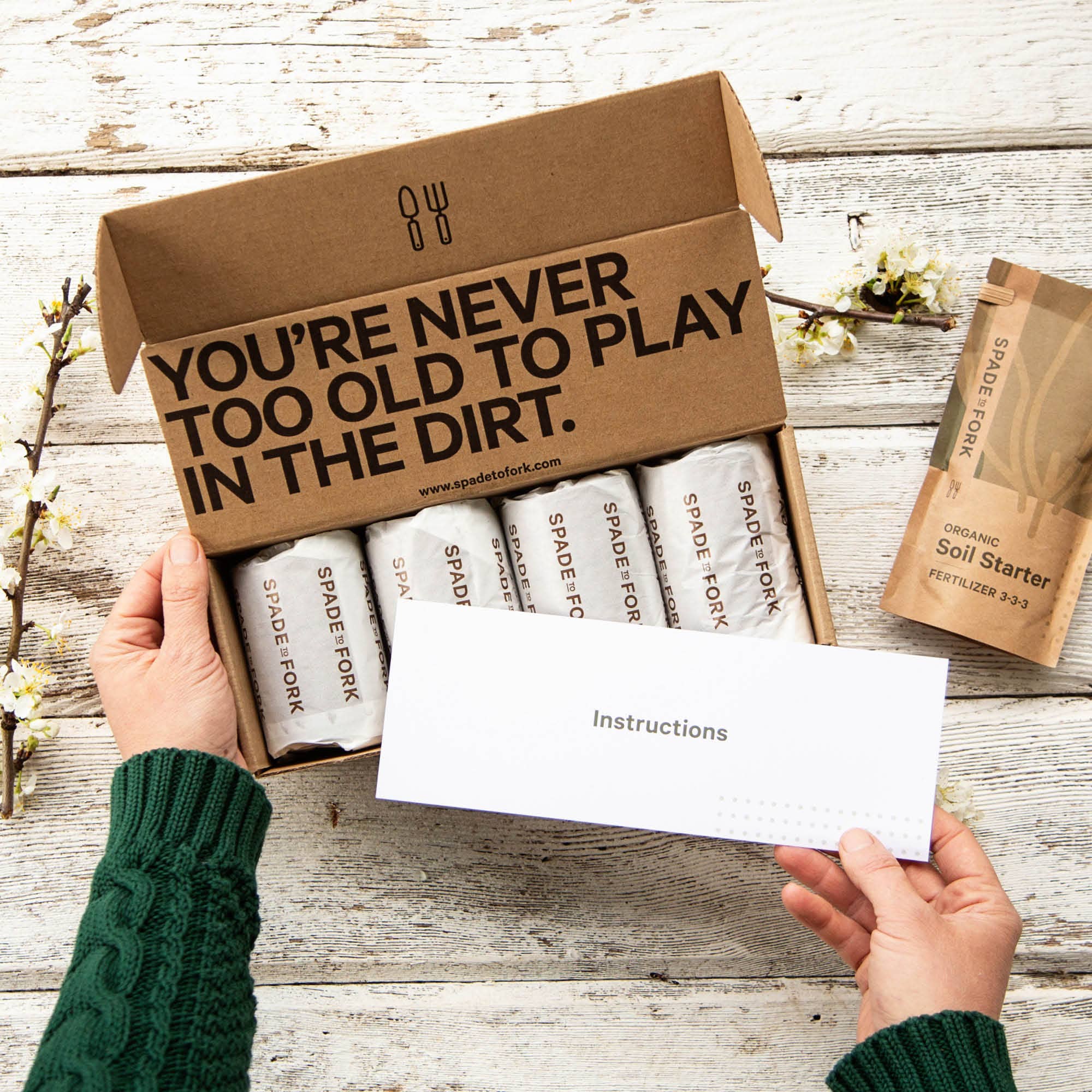 Spade To Fork - Wholesale Planting/Potting Soil - Organic Compressed Potting Soil (expands to 2.5 gallons)1