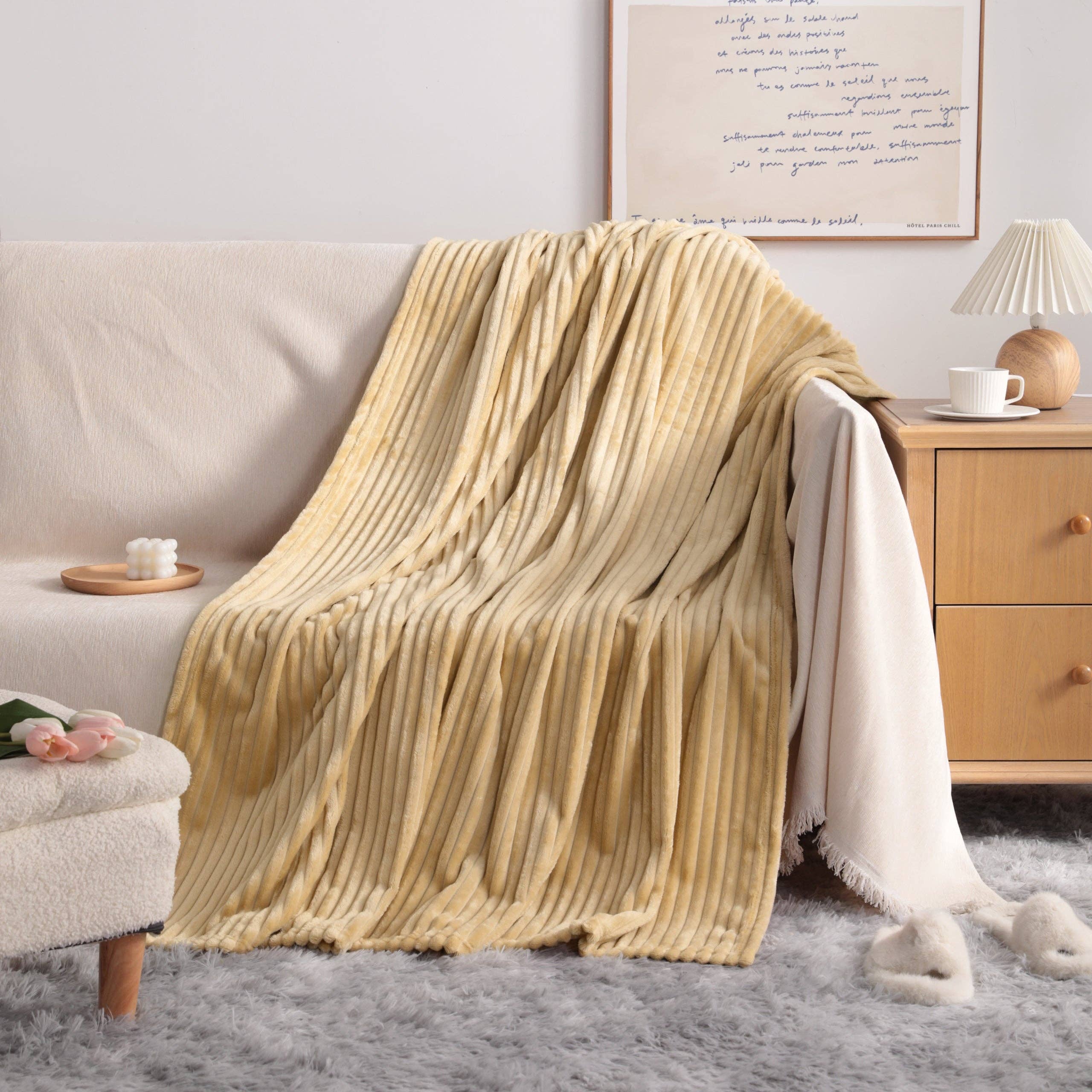 Bay & Loom - Wholesale Throw Blanket - All Seasons Plush Flannel Fleece Throw Blanket18