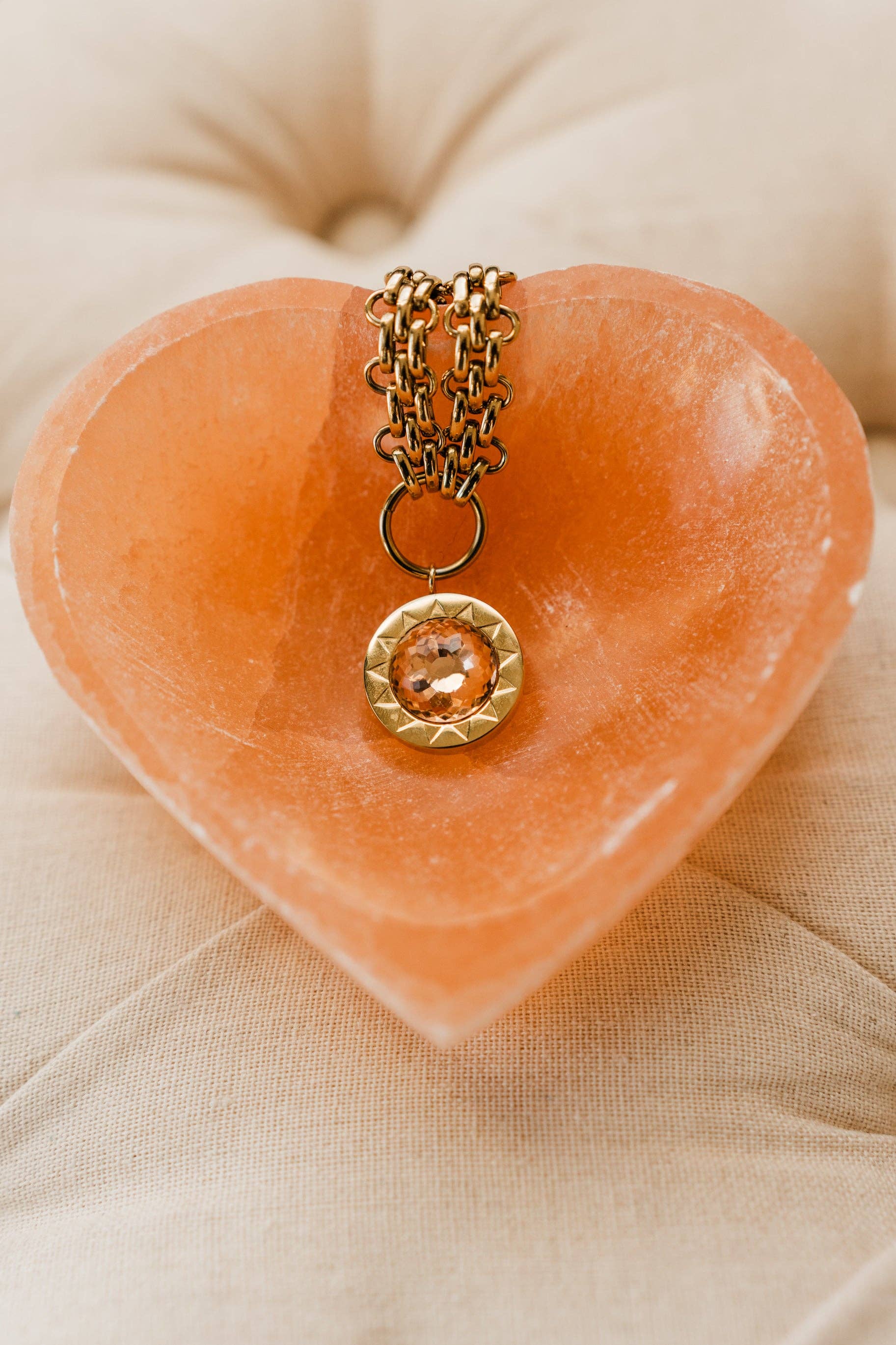 Ounce of Soul - Wholesale Pendant/Charm Necklace - Statement Sunburst Necklace4