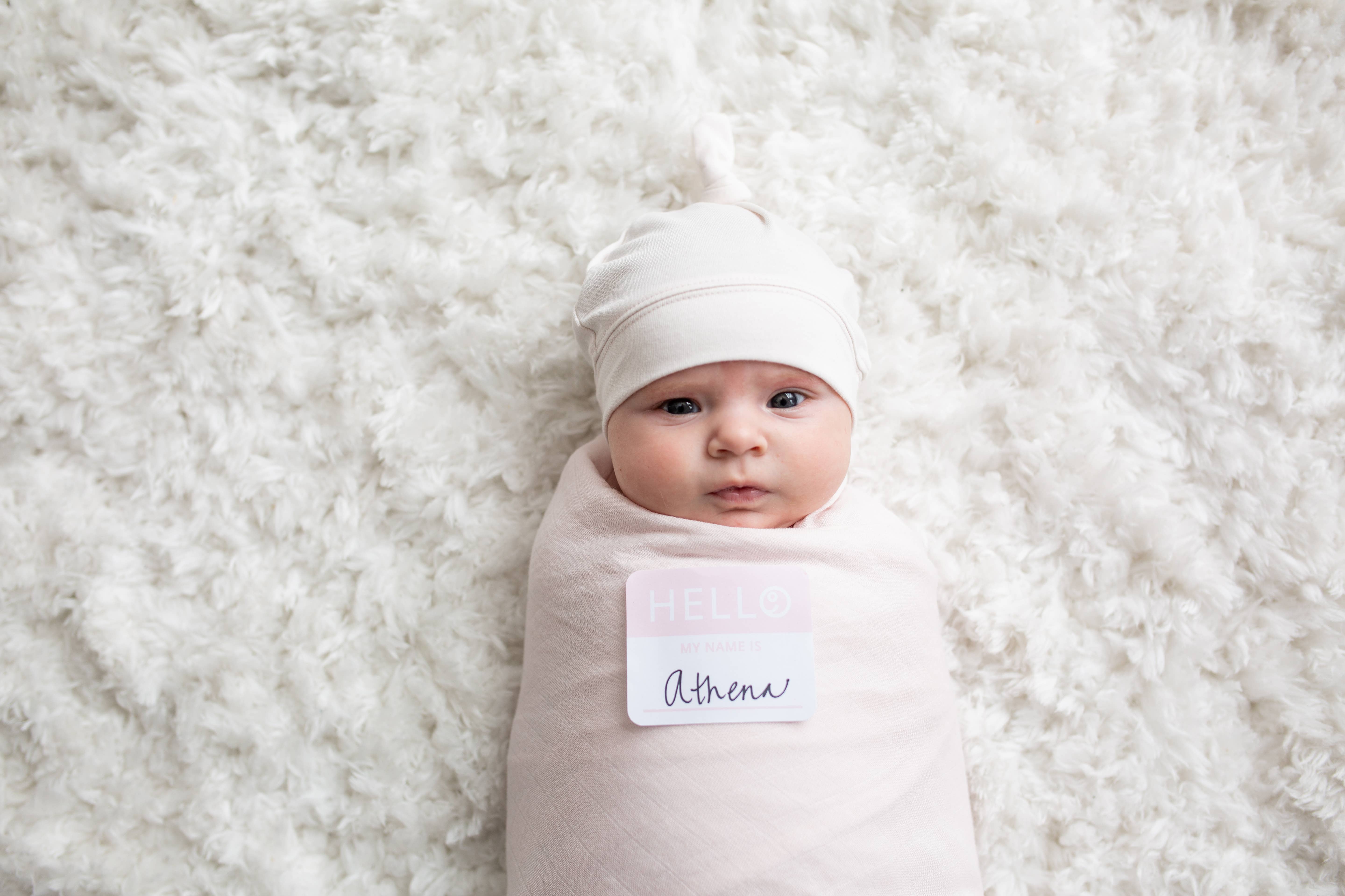 Lulujo Baby - Wholesale Swaddle Set - Baby - Hello World Newborn Set –  Pink3