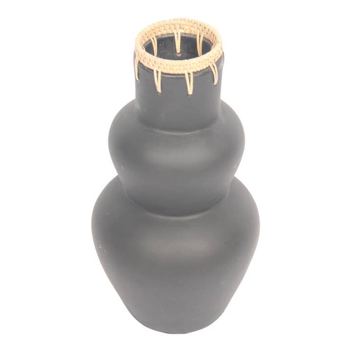 Vaso astratto Nadia nero per la vendita all'ingrosso da parte di EARTHWARE