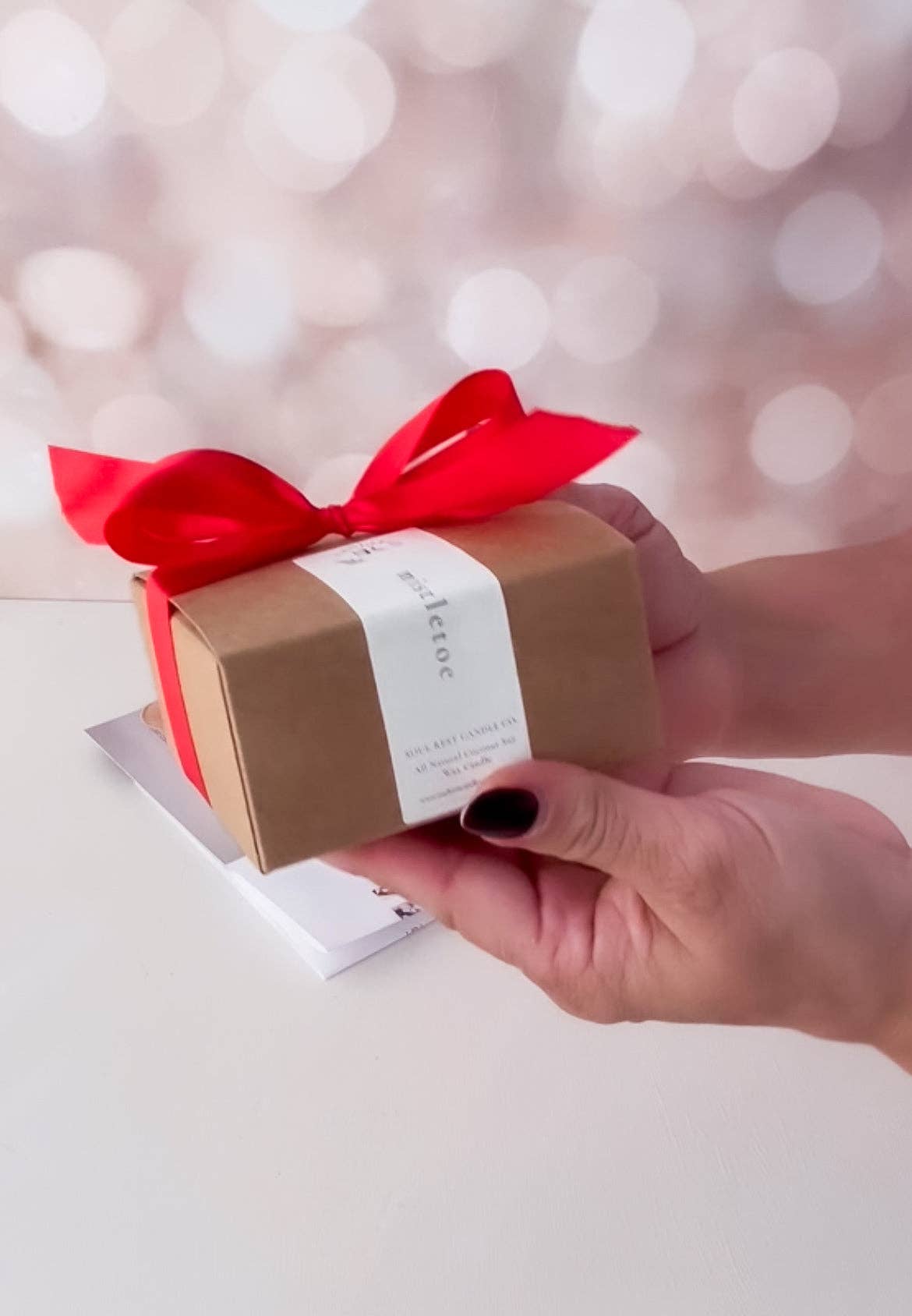 Soul Rest Candle Co. - Wholesale Travel Candles - Peppermint Bark 5.5oz Tin Candle3