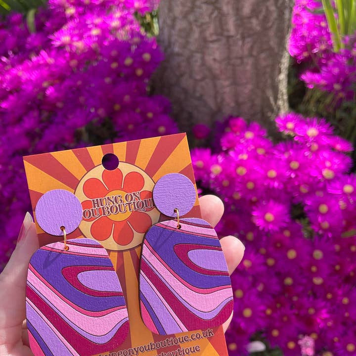 Boucles d'oreilles Swirl Wood pour la vente par Hung On You Boutique