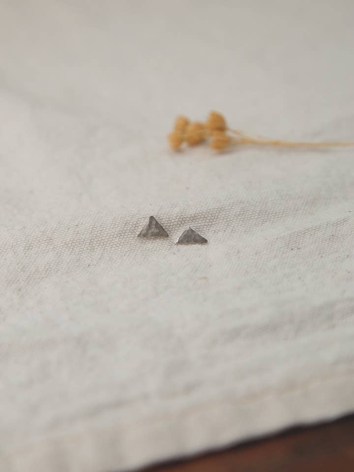 MTN Stud for engroshandel hos Lonewolf Collective