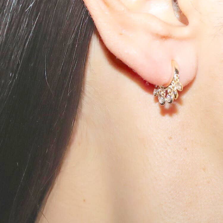 KIKICHIC - Vendita all'ingrosso Orecchini a cerchietto - CZ Huggies - Cerchi pendenti2