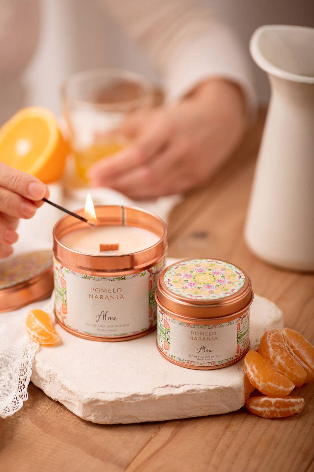 Alme Organic - Wholesale Travel Candles - Grapefruit and orange soy candle. Wooden wick1