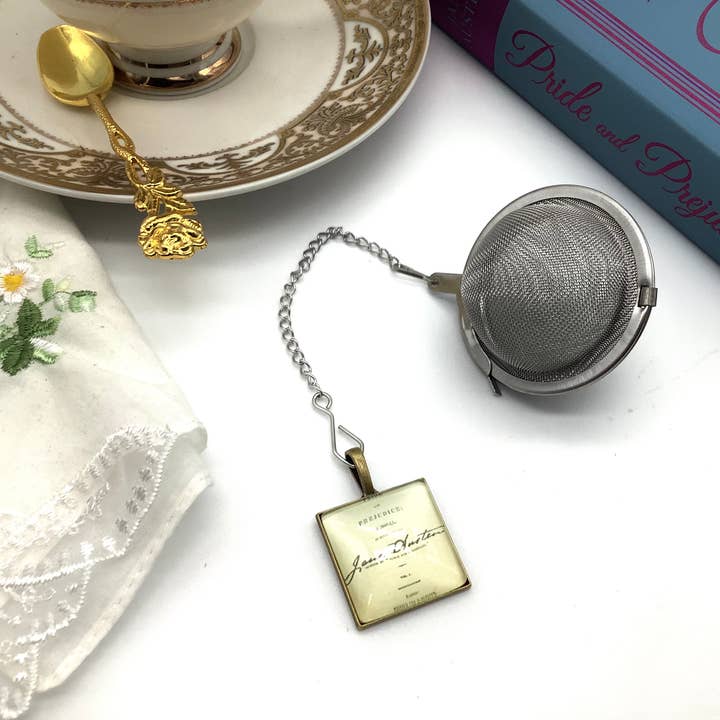 All Little Cute Things - Wholesale Tea Strainer/Infuser - Tea Ball infuser Jane Austen Pride and Prejudice book lover