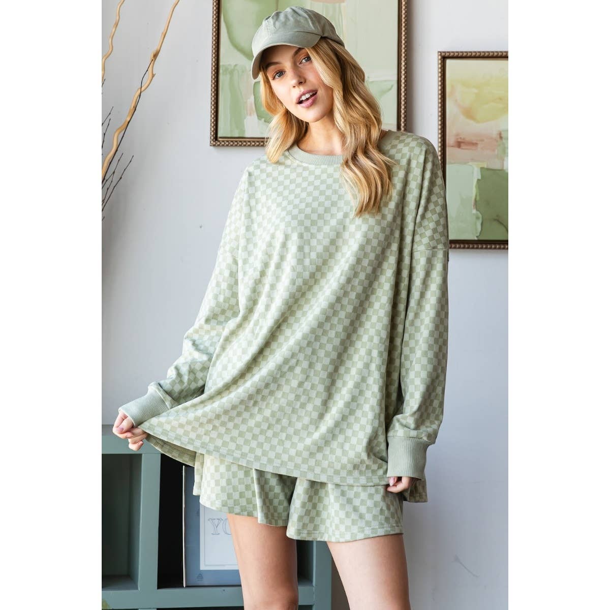 Veveret – Großhandel Loungewear-Set – Damen – Set aus kariertem Jerseytop und Shorts2