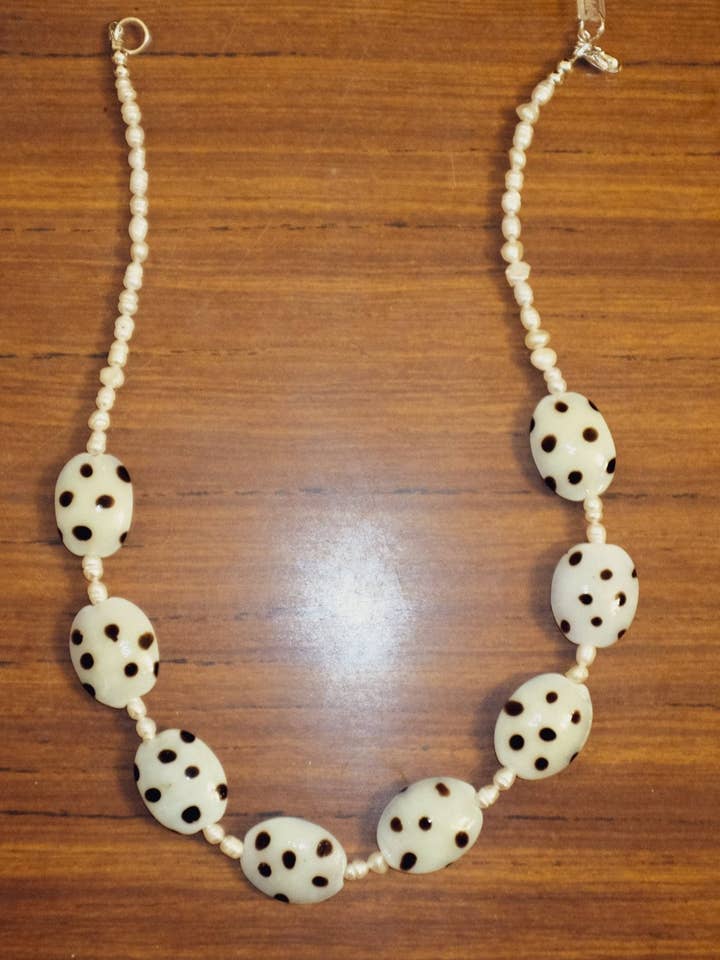 Stracciatella Polka Dot Necklace - Freshwater Pearl Jewellery for wholesale by blóma!