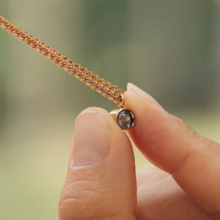 Customcuff - Wholesale Pendant/Charm Necklace - "I love you" Projection Necklace6