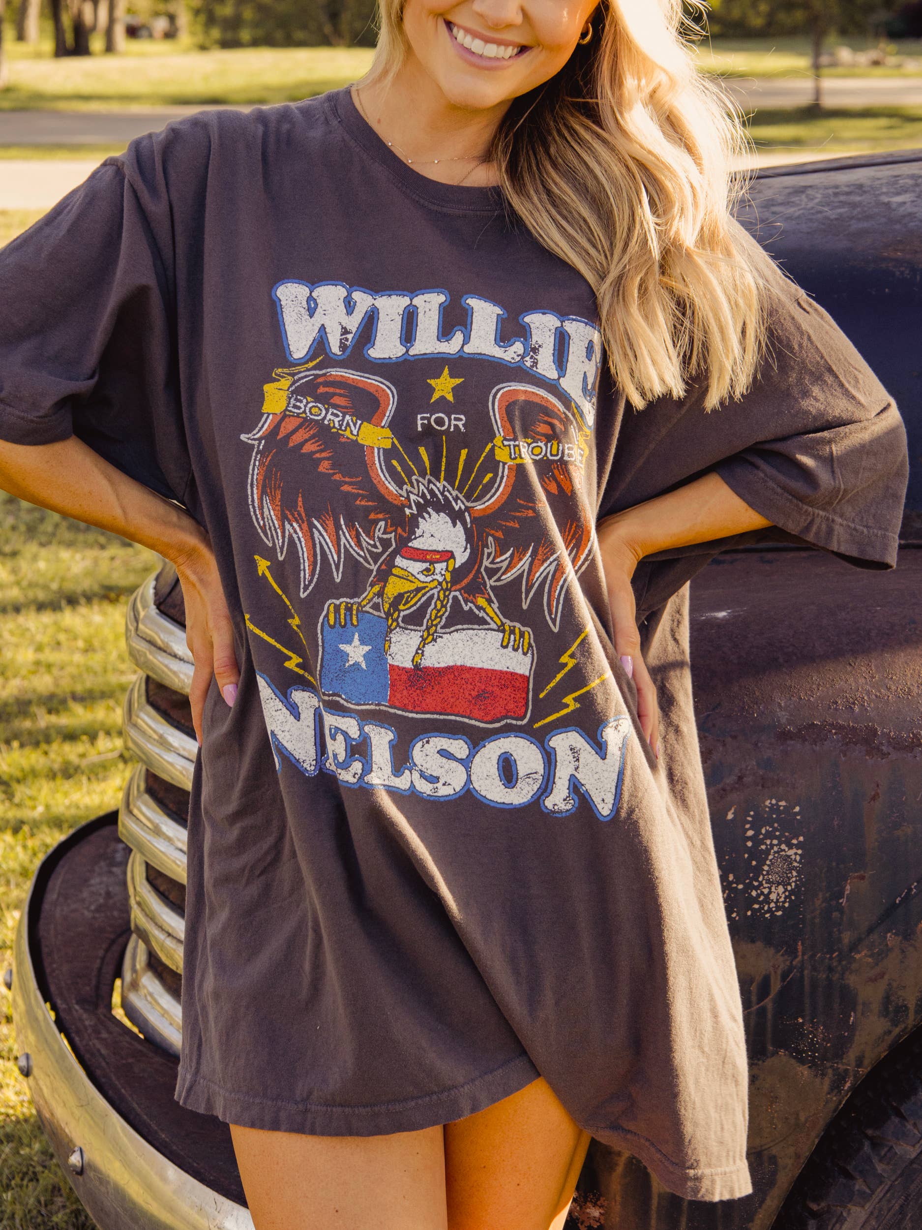LivyLu - Wholesale T-Shirt (Graphic) - Women's - O/S Willie Nelson Born For Trouble Off Black Oversized Tee5