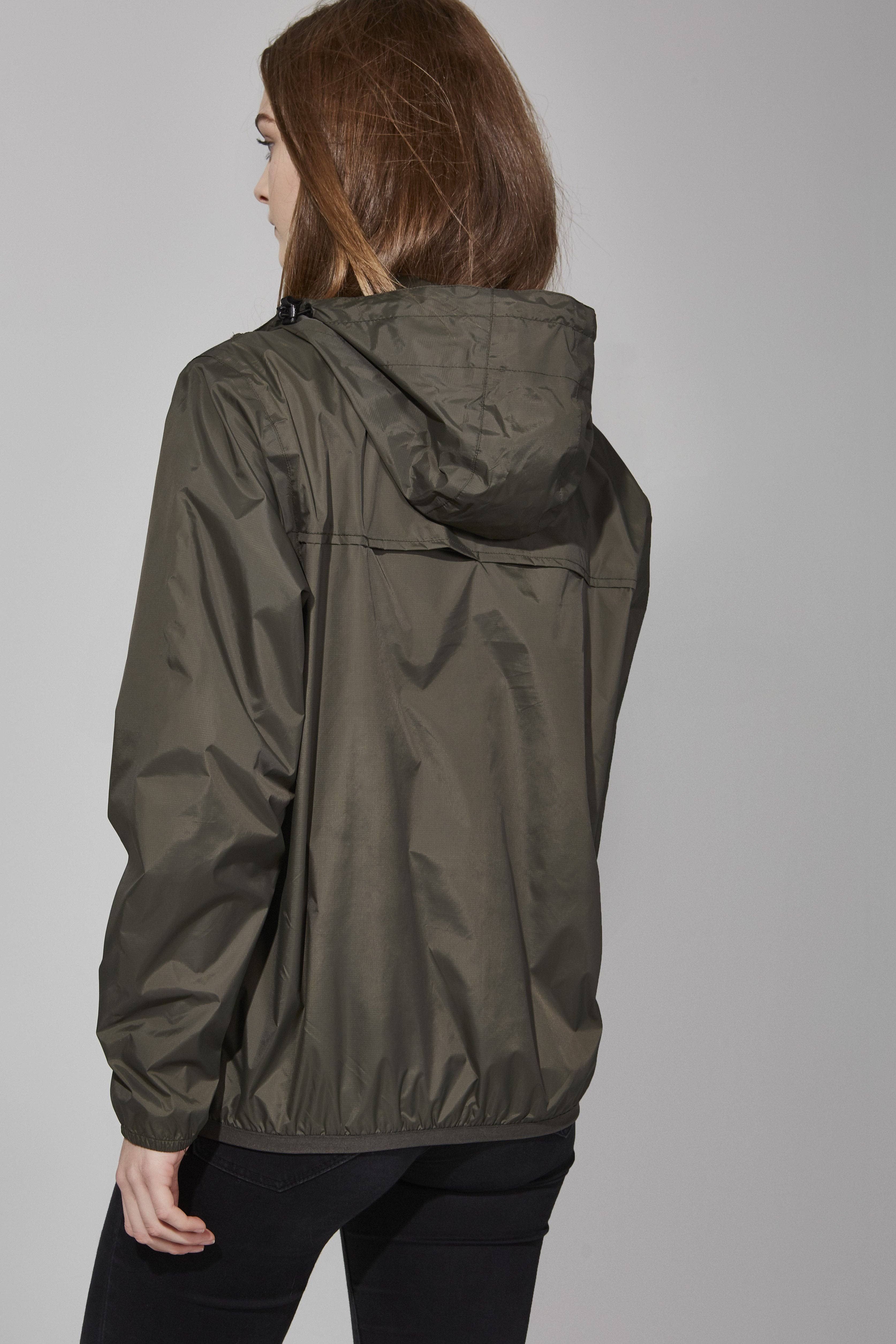 O8 Lifestyle – wholesale Raincoat – Women's – Torba Quarter Zip light Packable Rain Jacket2