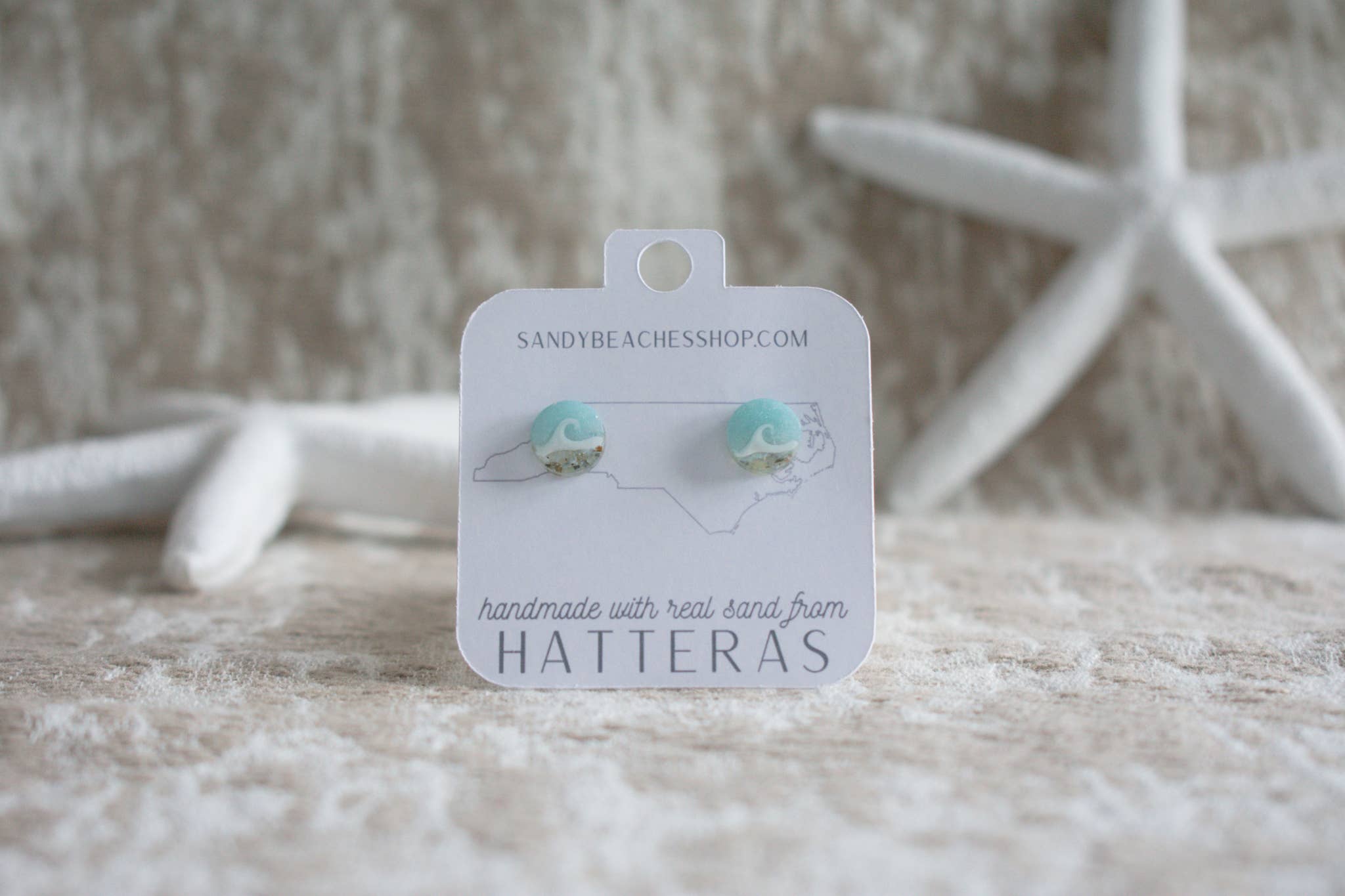 Sandy Beaches Shop - Wholesale Knopjes/oorstekers - Op maat gemaakte mini-wave-oorknopjes van zand | Beach Sand 2