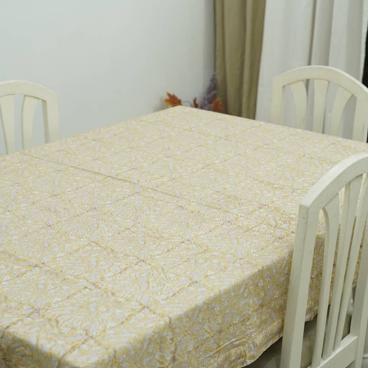 Fabdivine - Wholesale Tablecloth - Luxurious Table Cloth For Home Decor - Black Forest2