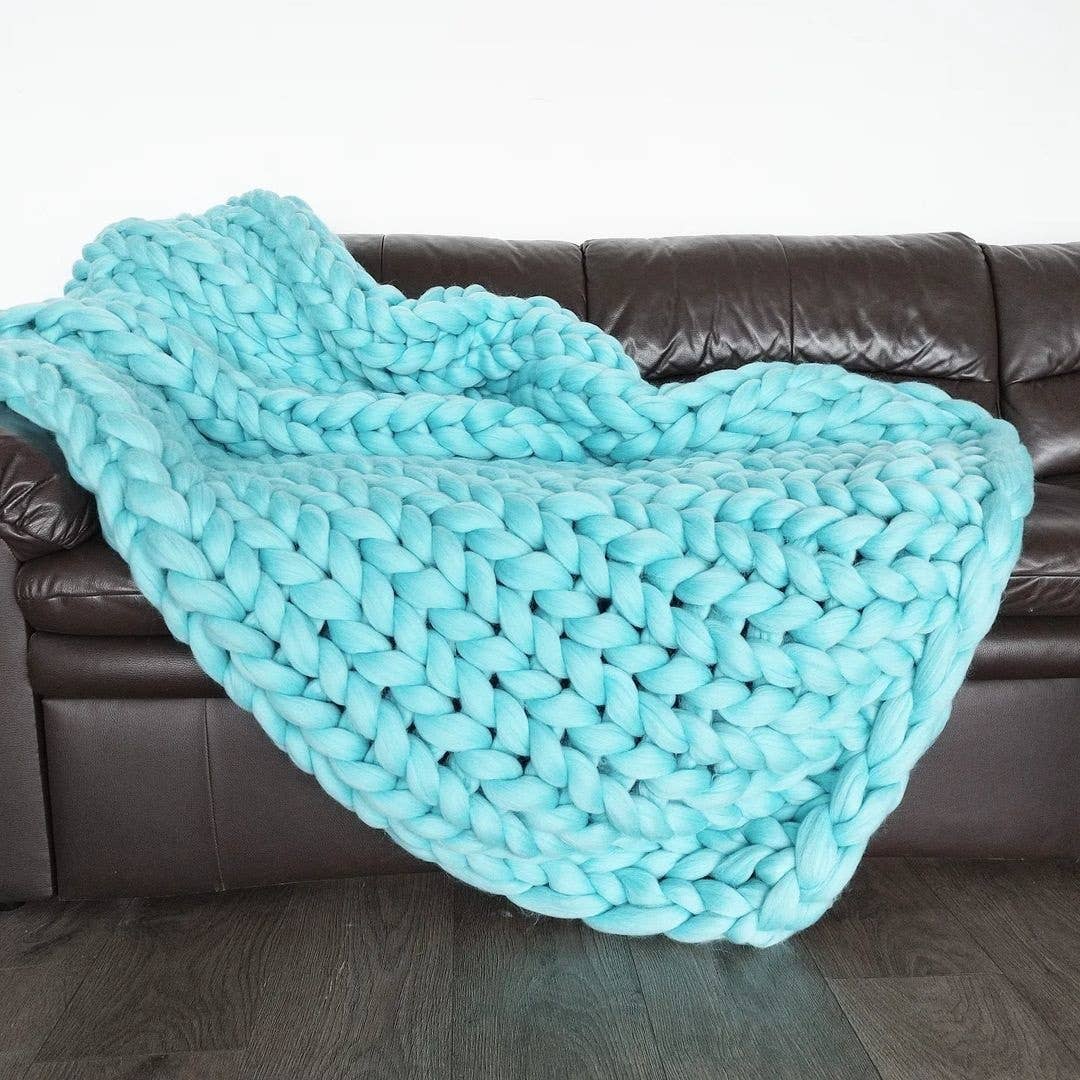 Chunky Wool Studio - Wholesale Throw Blanket - Chunky Knit Blanket  - 30 colors available20