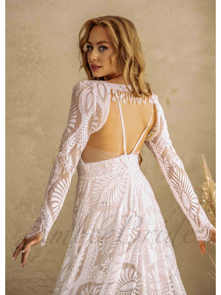 Amber Commerce Group, MB - Wholesale Gown – Women's - Boho Spaghetti Strap A-Line Wedding Dress with Floral Details and Detachable Jacket4