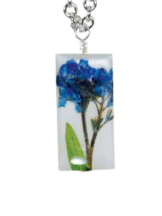Collier Petit Rectangle 16" Coquillage Myosotis pour la vente par Shari Dixon
