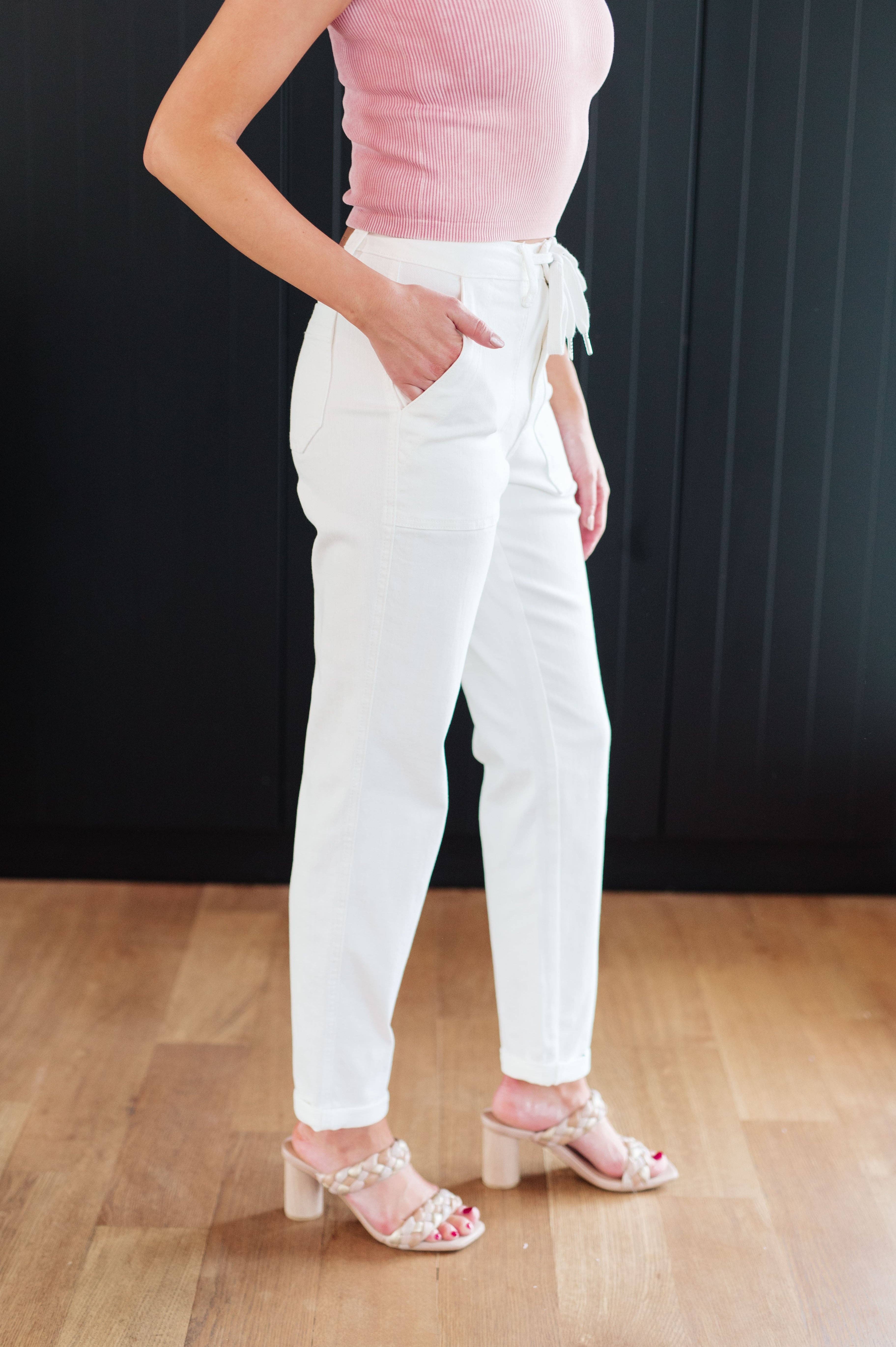 Avenue Wholesale – Engroshandel Loungesweatpants/jogginbukser – til kvinder – Judy Blue High Rise Jogger i Ecru3