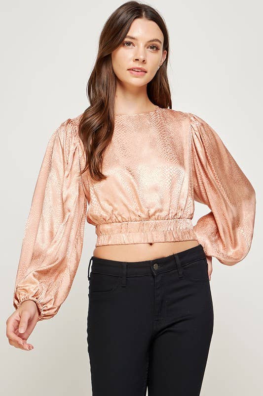 Strut & Bolt – Großhandel Bluse – Damen – Rückenfreie Jacquard-Satinbluse mit offenem Rücken10