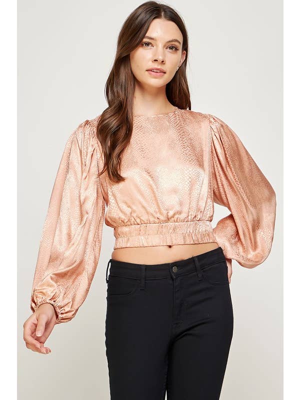 Strut & Bolt – Großhandel Bluse – Damen – Rückenfreie Jacquard-Satinbluse mit offenem Rücken10