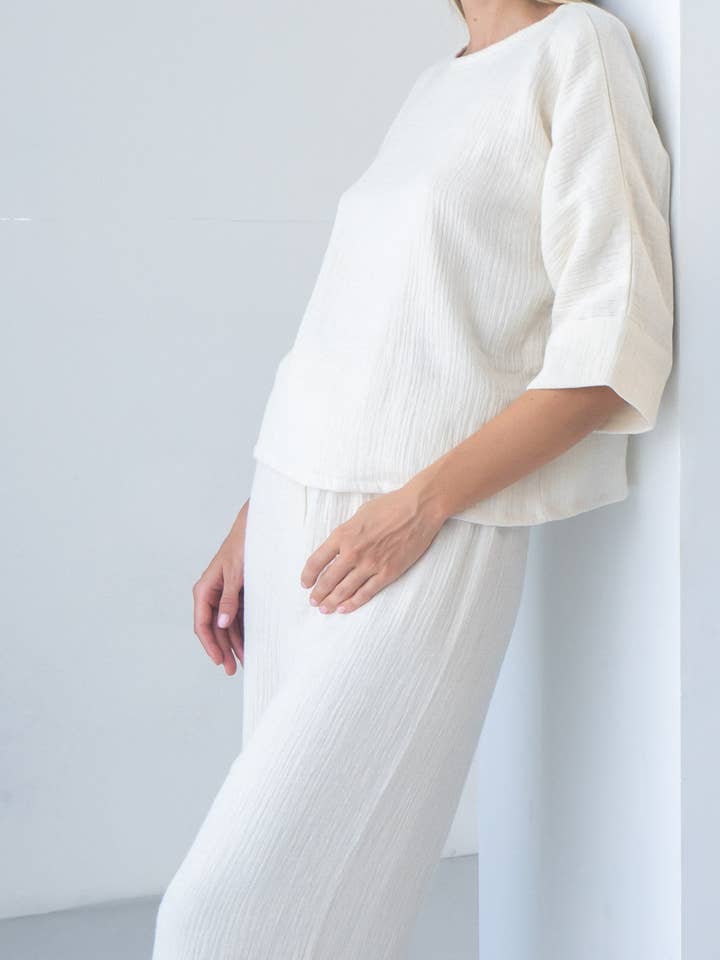 Haut à manches 3/4 Sofia Natural pour la vente par AMIRA Collective