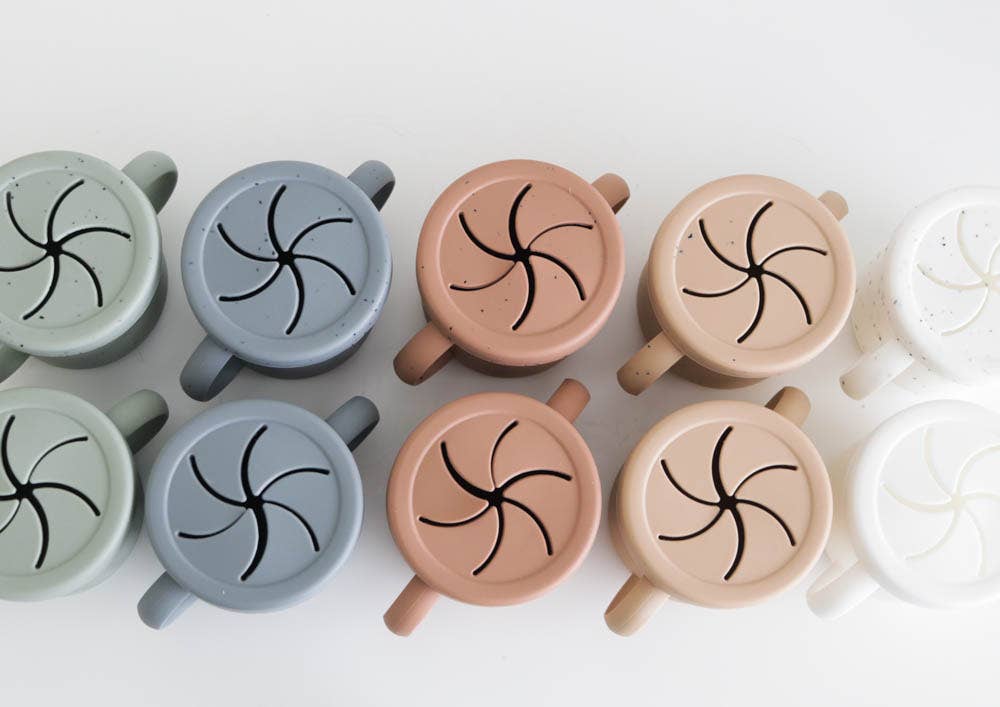 The Saturday Baby - Vente Boîte à goûter - Enfant et bébé - Gobelet à snack en silicone The Saturday Baby27