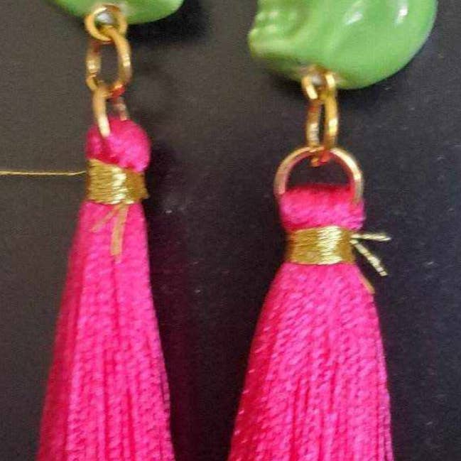 Orecchini a forma di teschio: Día De Los Muertos per la vendita all'ingrosso da parte di Thorneapple Designs