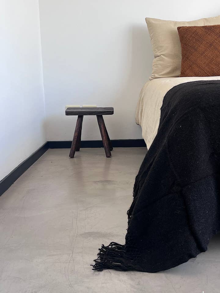 Llama Throw – Black (100% Undyed Llama Fiber) for wholesale by CHACO Goods